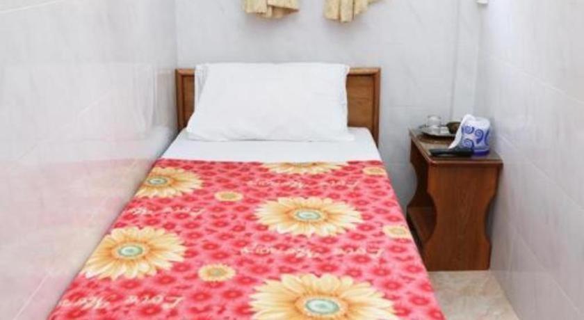 Penguin Hotel Kawthaung Bagian luar foto