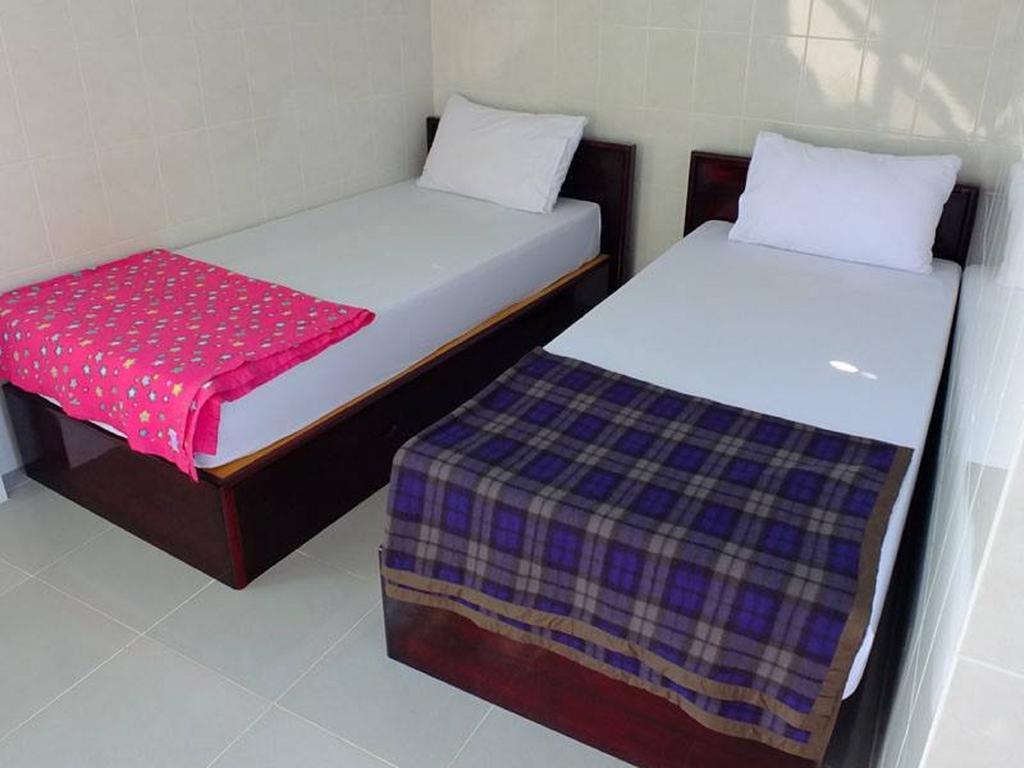 Penguin Hotel Kawthaung Bagian luar foto