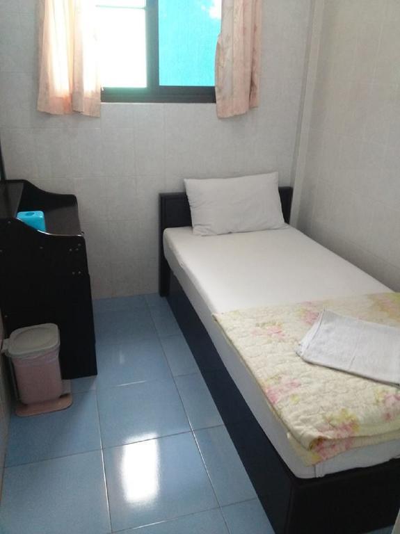 Penguin Hotel Kawthaung Bagian luar foto