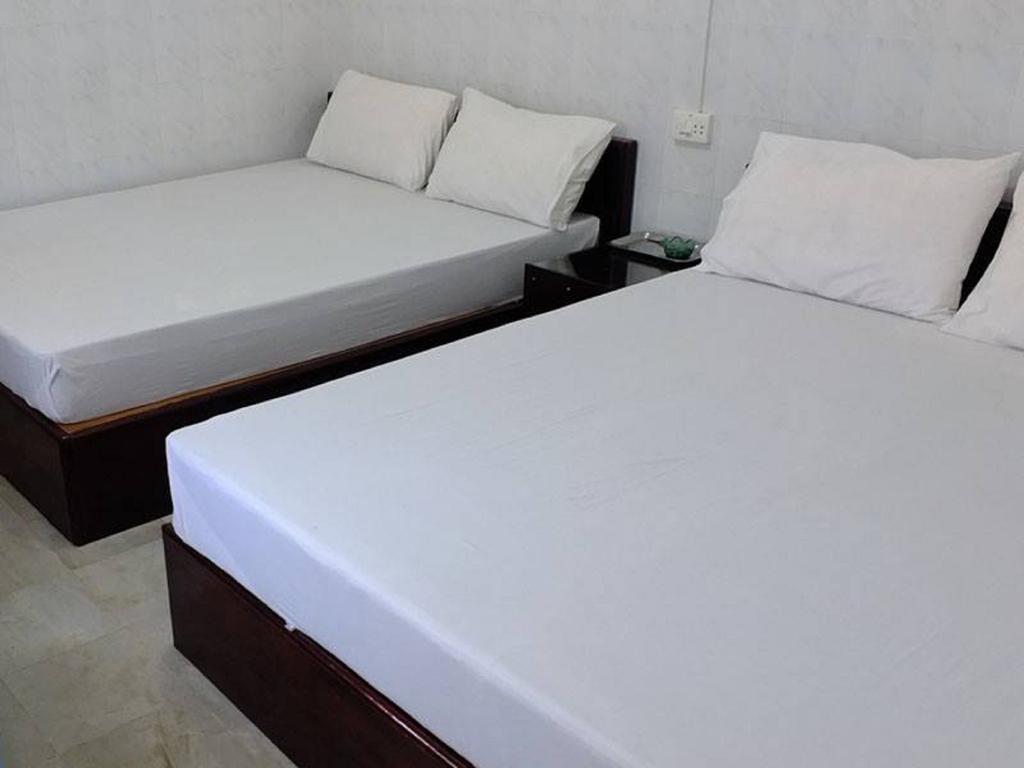Penguin Hotel Kawthaung Bagian luar foto